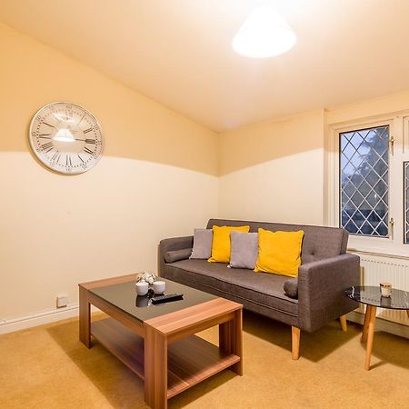 Skyline Serviced Apartments - Colestrete Stevenage Luaran gambar